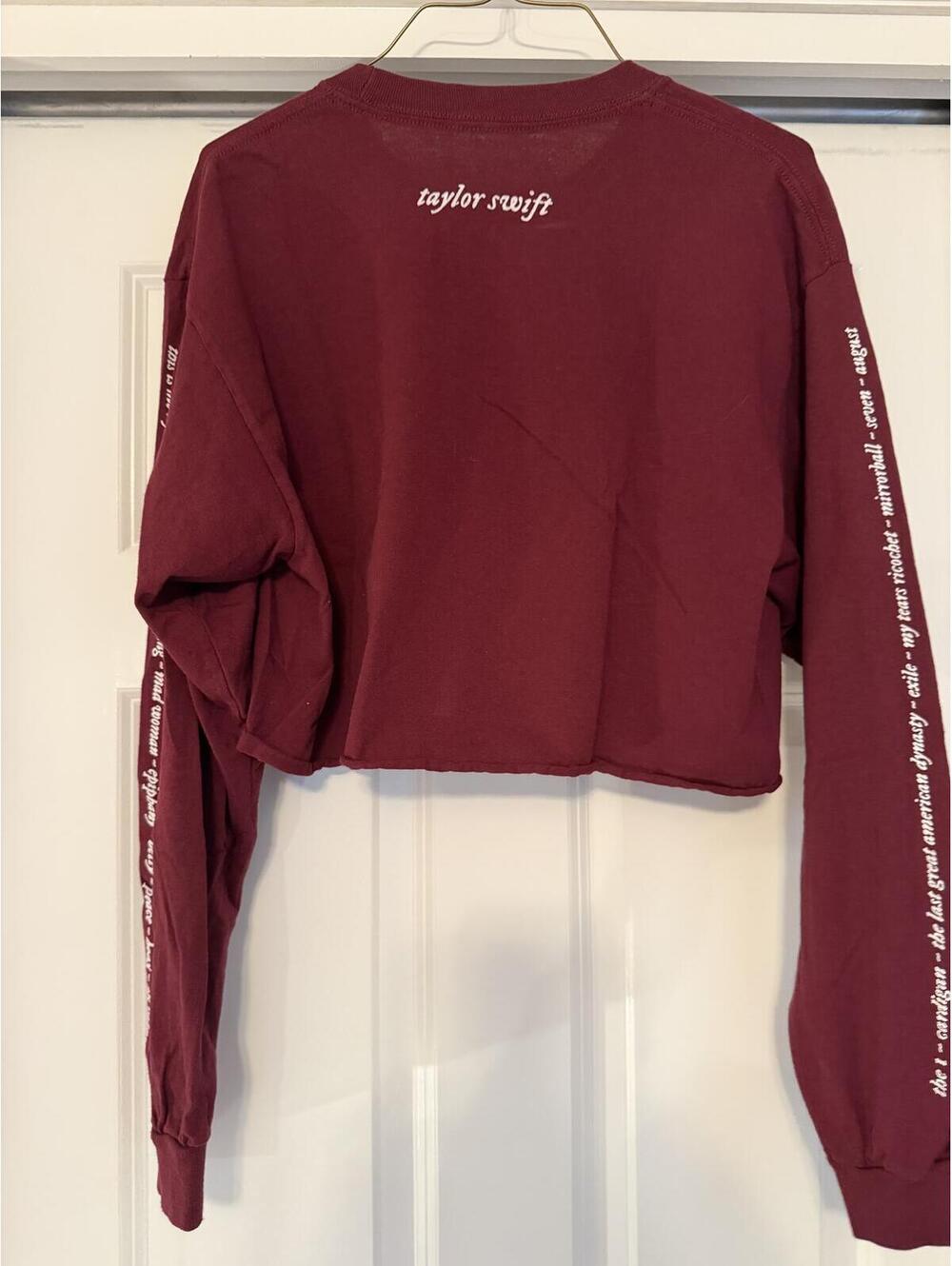 Taylor Swift Folklore Cropped Long Sleeve T-Shirt - Picture 4 of 4